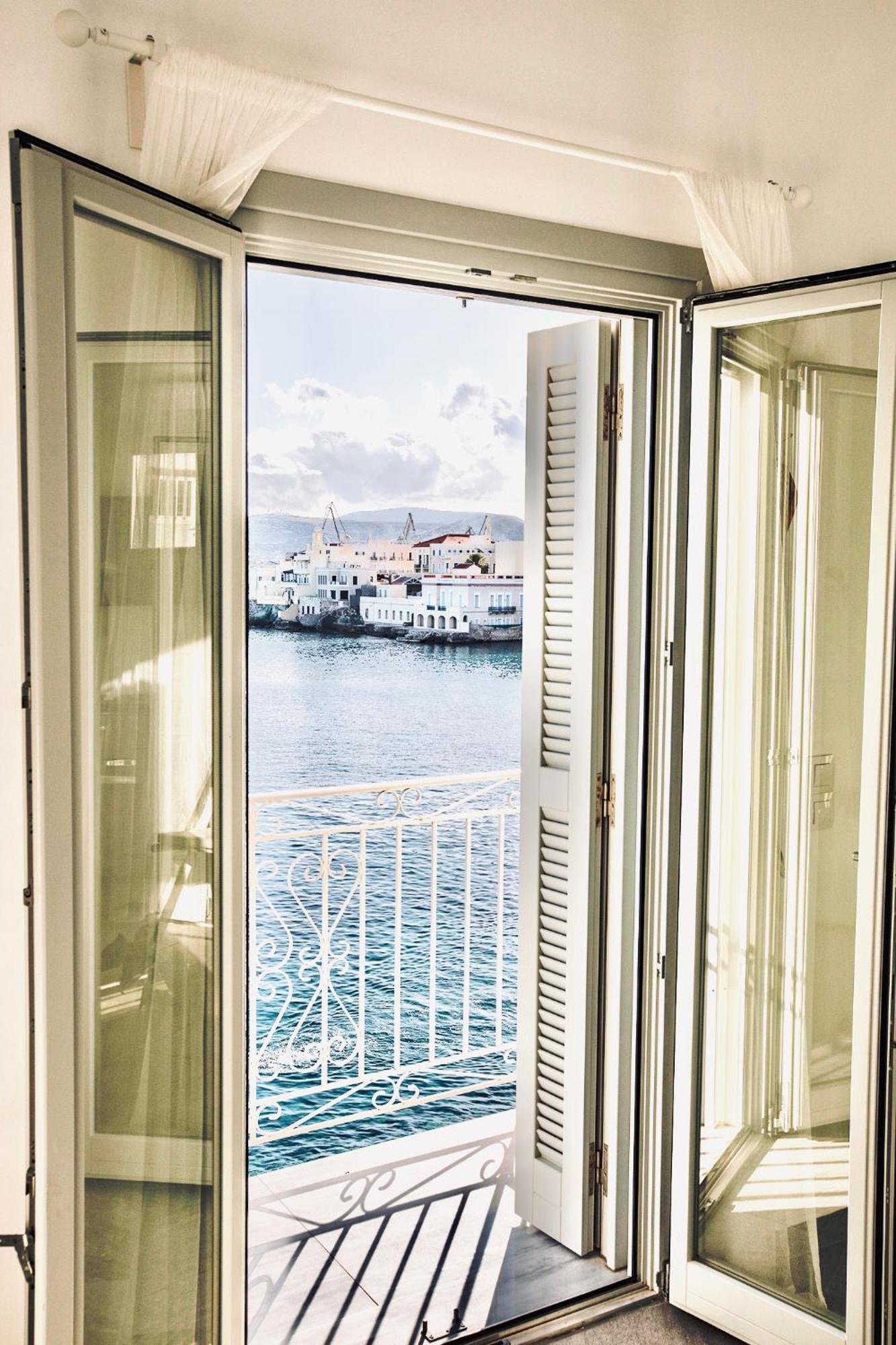 Seaside Serenade 1, Suite Ermoupoli Bagian luar foto